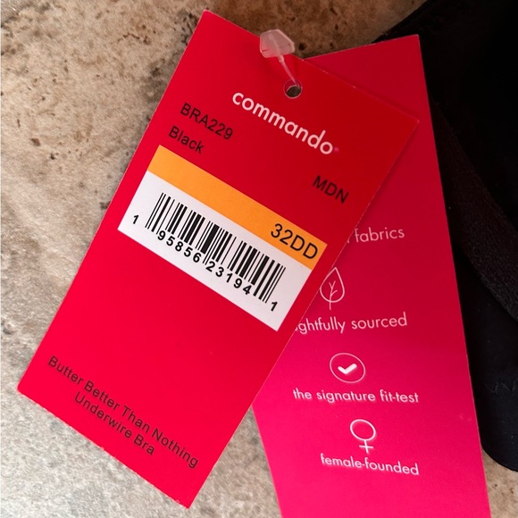 COMMANDO 32DD BRA BLACK - Picture 2 of 5